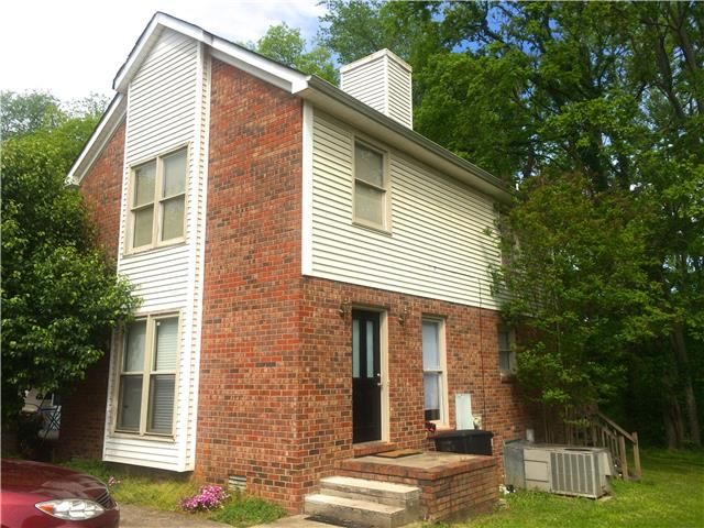 1014 Silver Point Dr, Murfreesboro, TN 37129