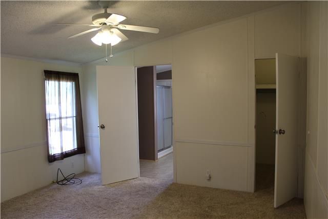 390 Stage Rd, Charlotte, TN 37036