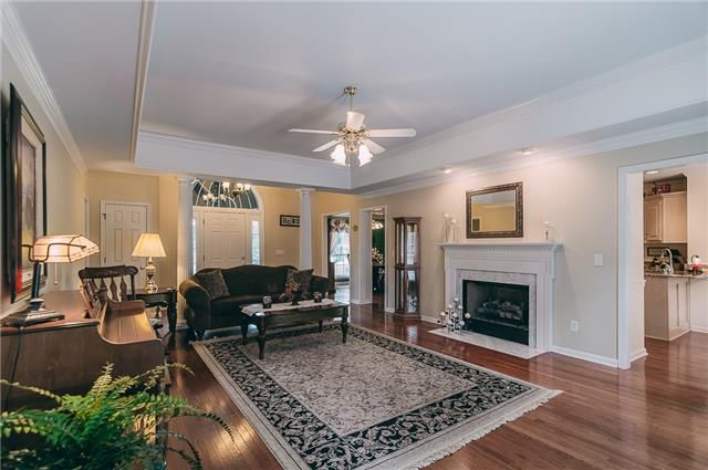 1015 Cherry Springs Dr, Cottontown, TN 37048