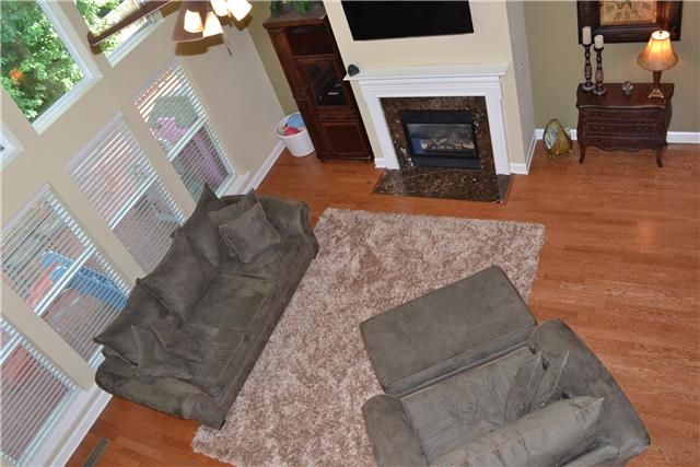 324 Forest Bend Dr, Mount Juliet, TN 37122
