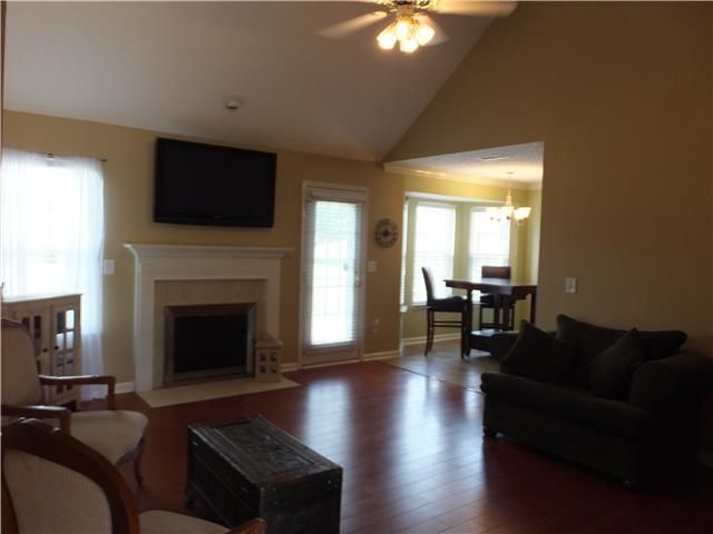 1311 Chapmans Ct, Spring Hill, TN 37174