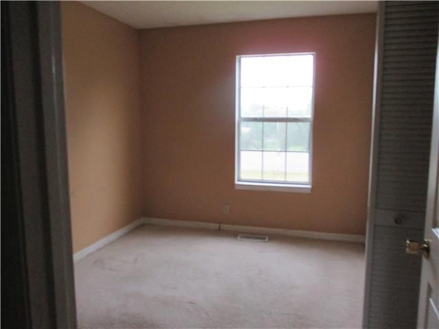 130 Batey Cir, Dickson, TN 37055
