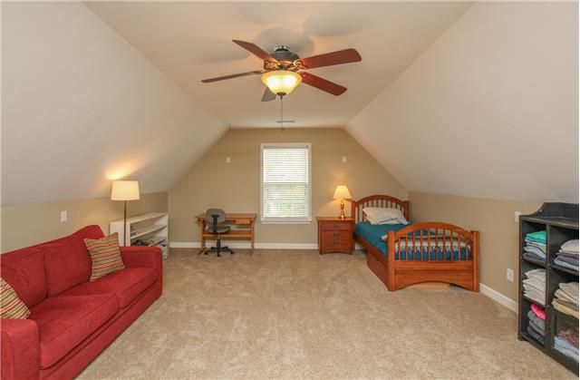 1513 Glenridge Dr, Murfreesboro, TN 37128