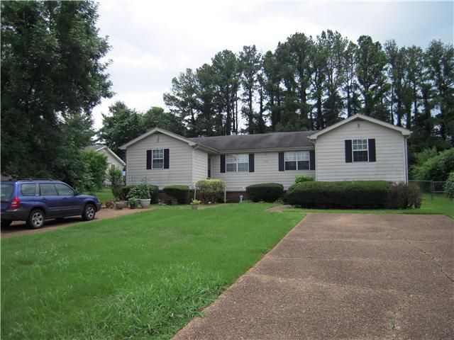 105 Castle Ct, Franklin, TN 37064