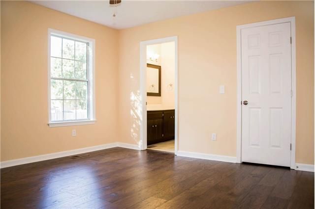 202 Heritage Cir E, La Vergne, TN 37086
