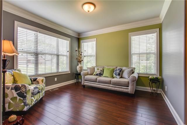 3929 Signature Ct, Smyrna, TN 37167