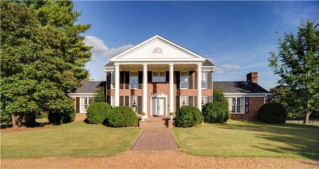 221 Arrowhead Rd, Franklin, TN 37069