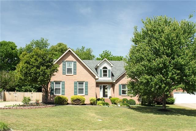 325 Castlemere Ct, Murfreesboro, TN 37128