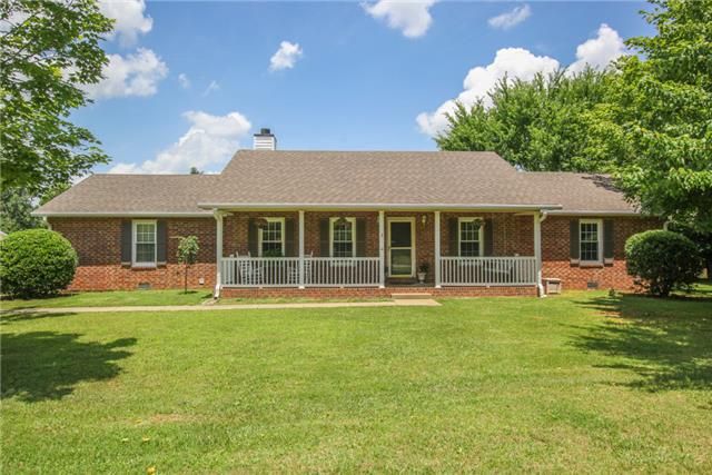 4838 Spring Cove Dr, Murfreesboro, TN 37128