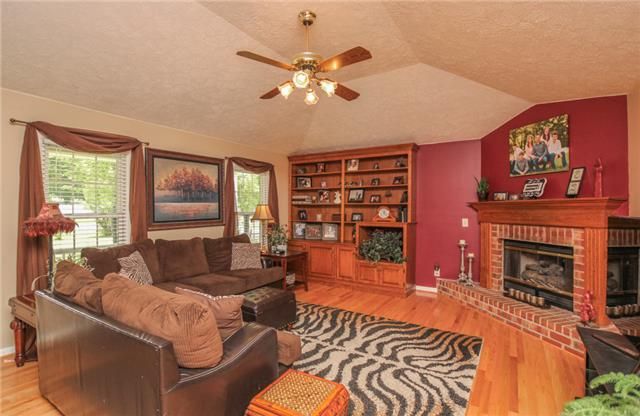 4838 Spring Cove Dr, Murfreesboro, TN 37128