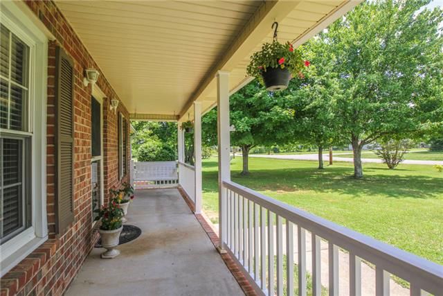 4838 Spring Cove Dr, Murfreesboro, TN 37128