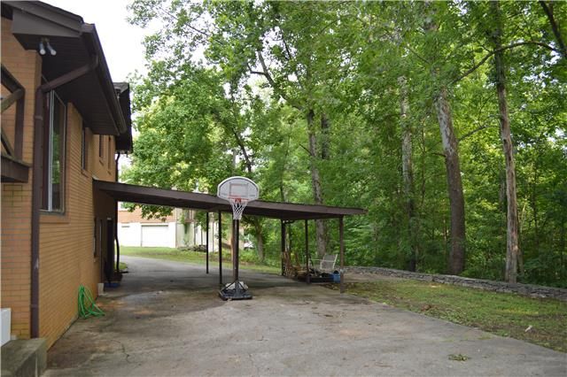 201 Stratton Blvd, Ashland City, TN 37015