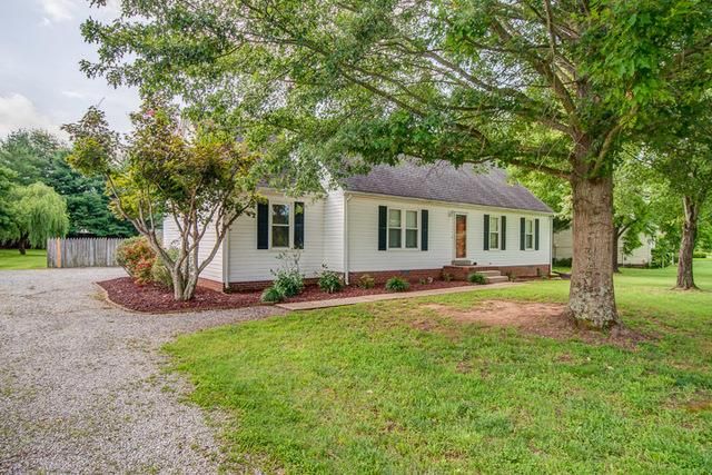 3003 Miles Dr, Murfreesboro, TN 37129