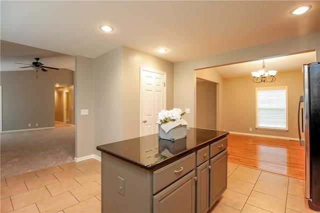 6006 Temple Rd, Nashville, TN 37221