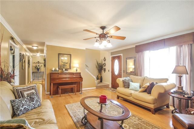 2222 Eastview Dr, Murfreesboro, TN 37128