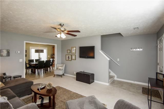 1042 Woodall Rd, Lebanon, TN 37087