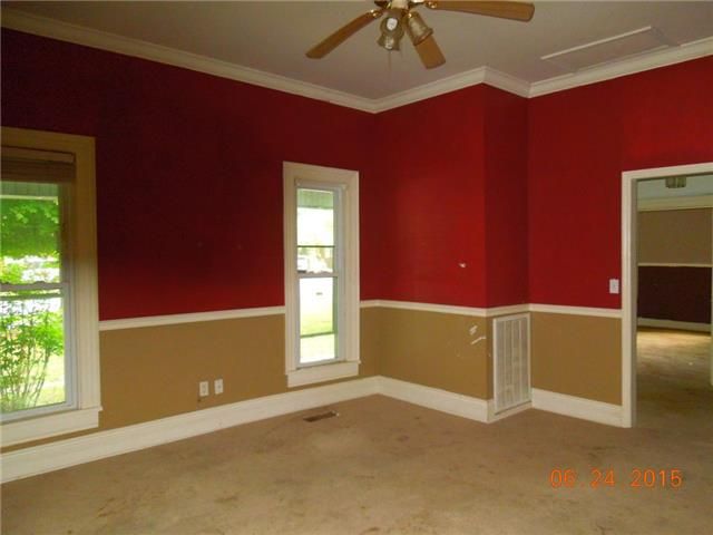 303 W College St, Greenbrier, TN 37073