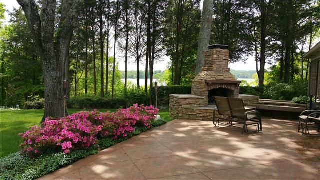 1525 Cherokee Rd, Gallatin, TN 37066