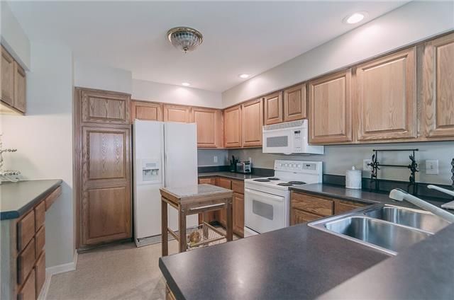 1007 Brookwood Dr, Gallatin, TN 37066