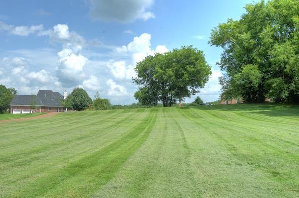1021 Clark Pl, Gallatin, TN 37066