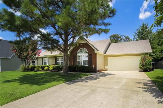 2914 Wellington Pl, Murfreesboro, TN 37128