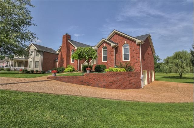 1505 Post Oak Pt, Mount Juliet, TN 37122