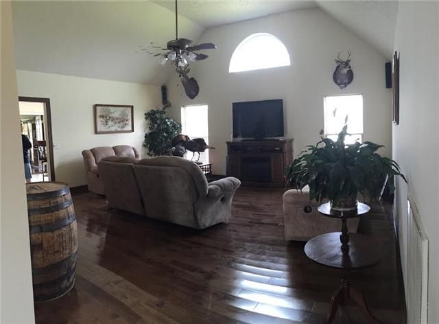 4755 S Qualls Rd, Adams, TN 37010