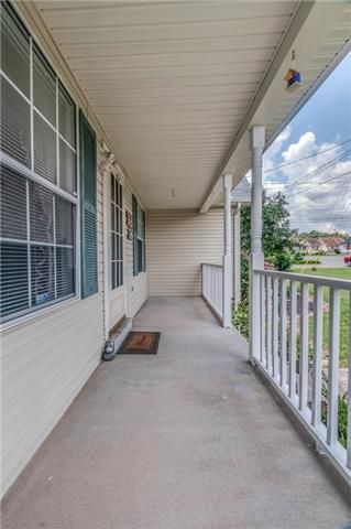 202 Bluewater Ct, La Vergne, TN 37086