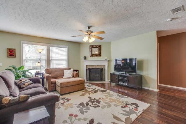 5770 Roxbury Dr, Murfreesboro, TN 37128