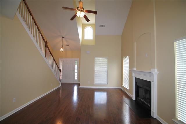 1738 Freiburg Dr, Spring Hill, TN 37174