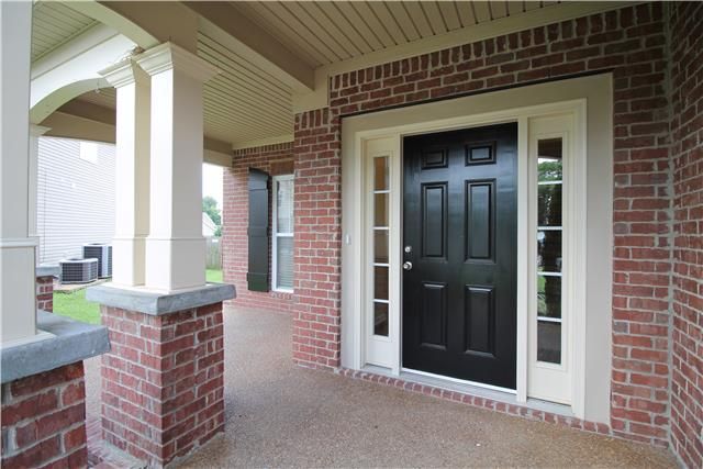 1738 Freiburg Dr, Spring Hill, TN 37174