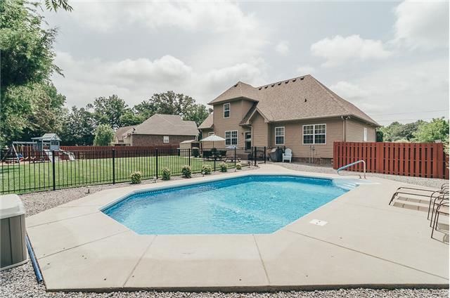 119 Cambria Dr, White House, TN 37188