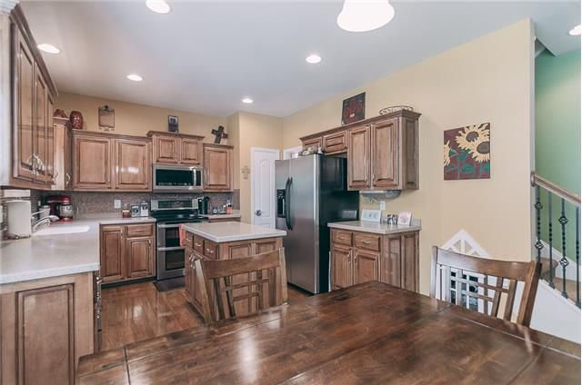 119 Cambria Dr, White House, TN 37188