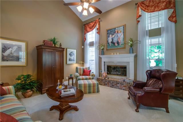 130 Chesapeake Harbor Blvd, Hendersonville, TN 37075