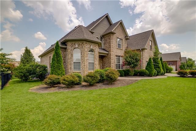 1003 Whispering Wind Way, Hendersonville, TN 37075