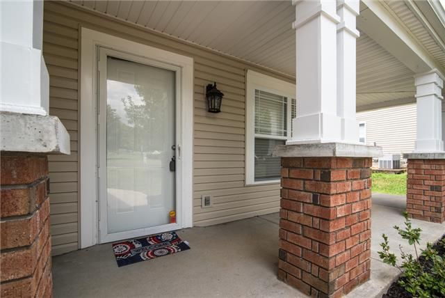 2824 Summer Hollow Ln, Hermitage, TN 37076
