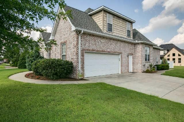 2943 Runnymeade Dr, Murfreesboro, TN 37127