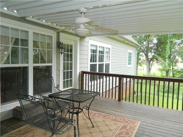 255 Quad Oak Dr, Mount Juliet, TN 37122