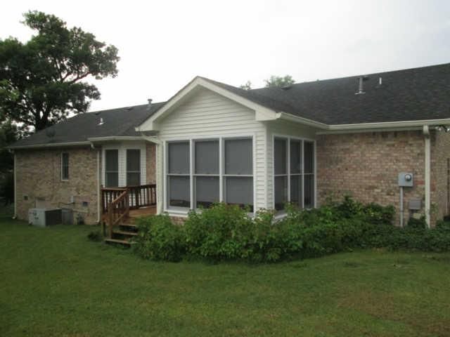 321 Waters Ave, Watertown, TN 37184