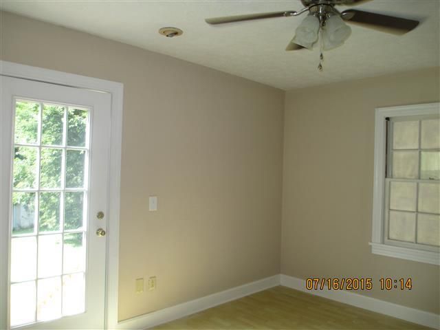 210 Draper Ave, Greenbrier, TN 37073