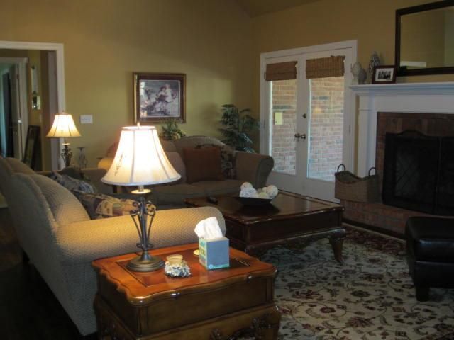 1903 Chartwell Ct, Murfreesboro, TN 37130