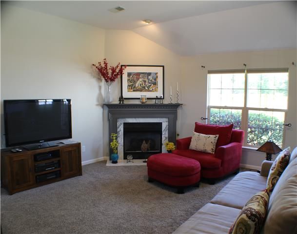 4634 Brown Leaf Dr, Old Hickory, TN 37138