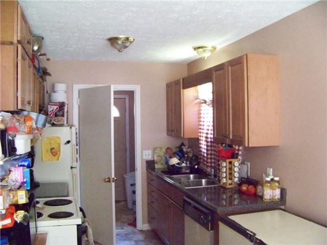 749 Flint Ridge Dr, Whites Creek, TN 37189