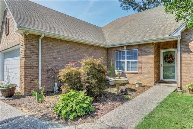 514 Foster Dr, White House, TN 37188