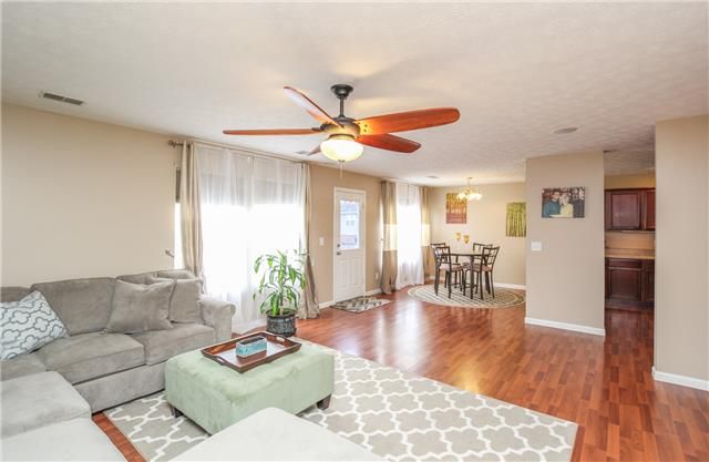 1002 Highpoint Ct, Mount Juliet, TN 37122
