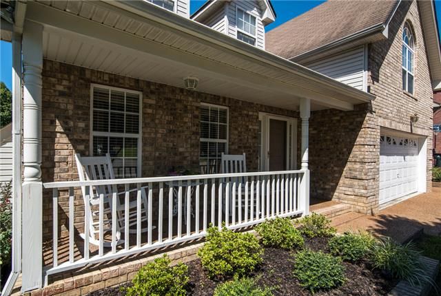 2105 Forge Ridge Cir, Nashville, TN 37217