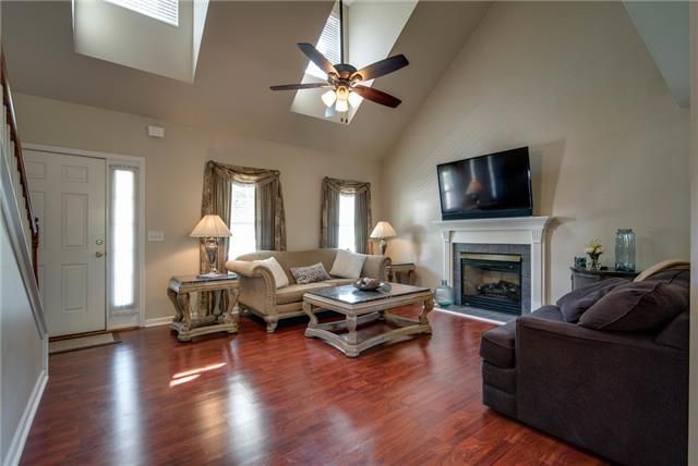 2105 Forge Ridge Cir, Nashville, TN 37217
