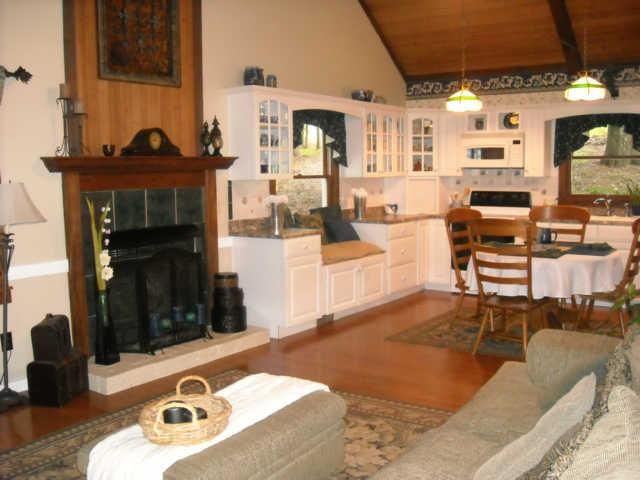 1900 S Walker Rd, Pleasant View, TN 37146