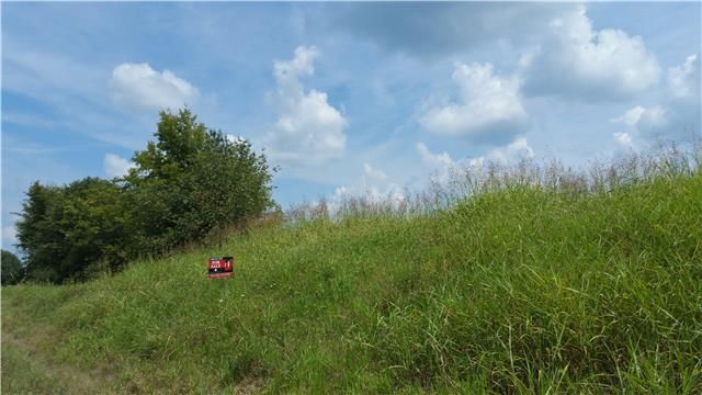 2928 Highway 31e, Bethpage, TN 37022