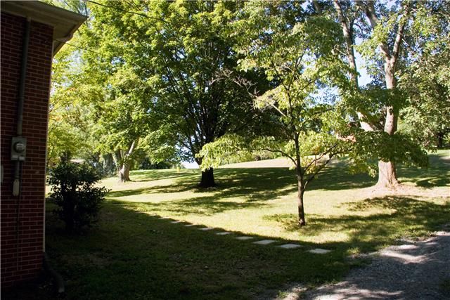 355 Saundersville Ferry Rd, Mount Juliet, TN 37122